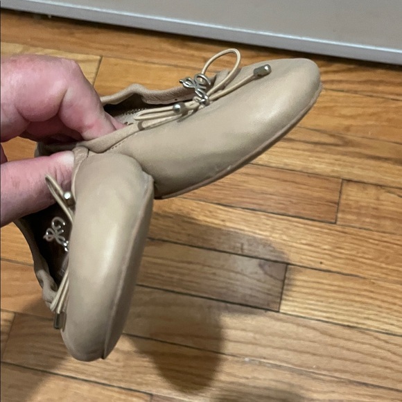 SAM EDELMAN Felicia bow logo beige tan leather flat ballerina shoes - Picture 7 of 8